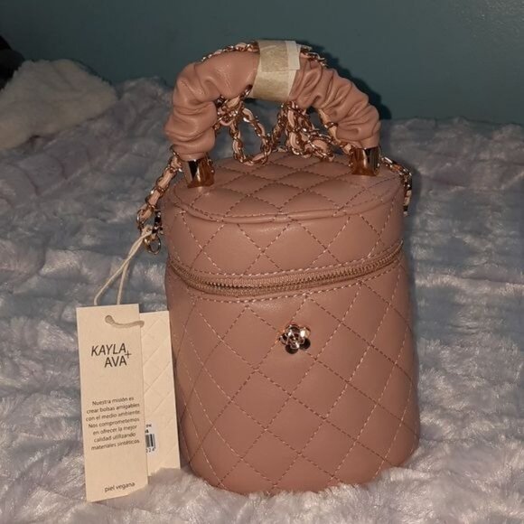 Kayla + Ava NWT Pink Vegan Leather Circular Buck Handbag  Detachable Chain Strap - Picture 2 of 11